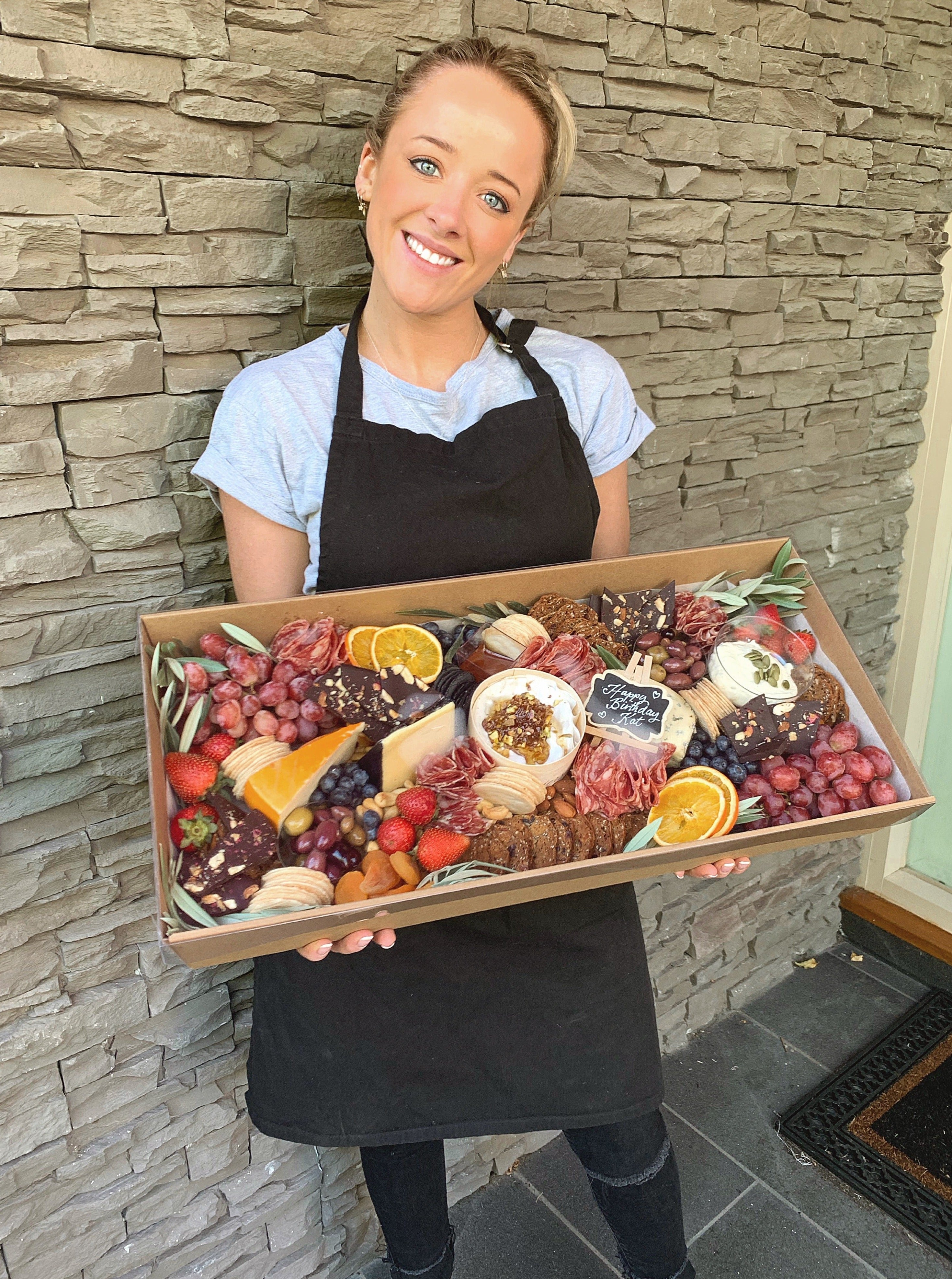Grande Grazing Box (15-20 people)